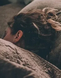 Uso prolongado de zolpidem pode estar conectado ao Alzheimer, aponta estudo