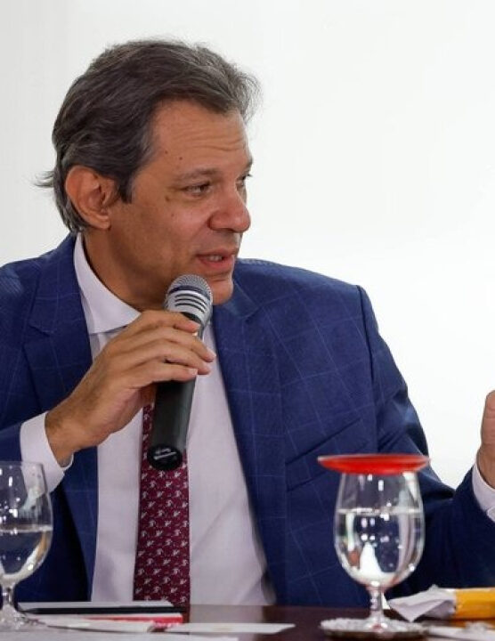 Confusão: Lula da bronca em Haddad em reunião ministerial por causa do PIX