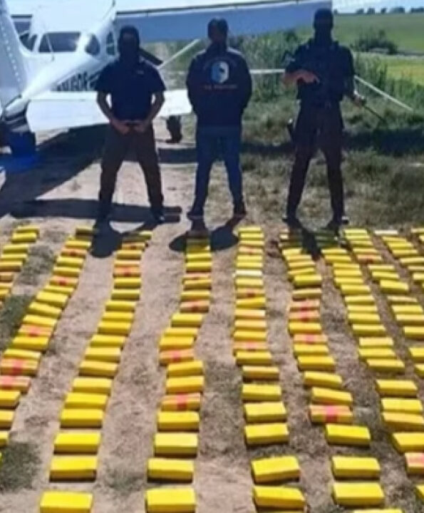 Piloto brasileiro e miss boliviana são detidos com R$ 13 milhões em cocaína