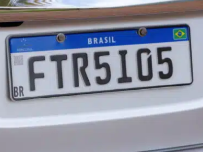 Prazo para NOVOS veículos brasileiros mudarem para as placas Mercosul em 2025! Nova lei das placas