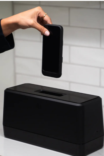 CES 2025: essa “torradeira” pode carregar seu iPhone em 2 segundos