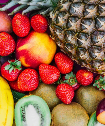 Frutas e vitaminas podem mesmo aumentar a imunidade? Veja o que a ciência diz