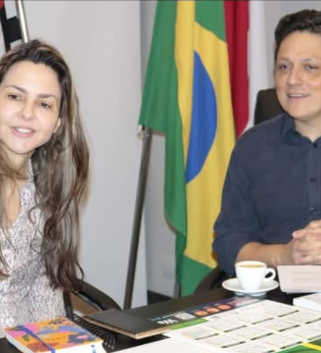 Vereadora Fabiana Camarinha visita a Acim e trata sobre volta da Legião Mirim e fala do “Natal Iluminado”, abandonado pela última administração