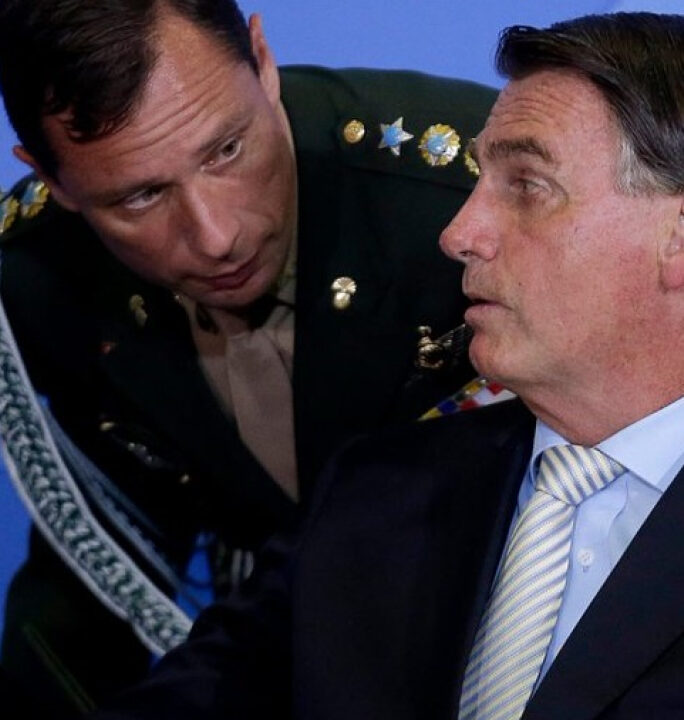 Aliados de Bolsonaro acusam tortura e coação em vídeos da audiência de Cid com Moraes