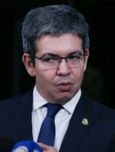 PT descarta ‘plano B’ para 2026 e prevê sucessor de Lula apenas em 2030, afirma líder do governo