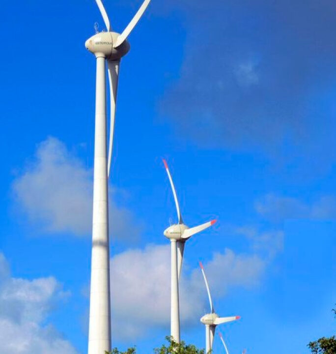 AGORA: Governo desativa usinas solares e eólicas no Nordeste, e disputa vai à Justiça