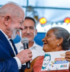 Lula à mulher sem dentes: ‘Você já não tem vergonha’