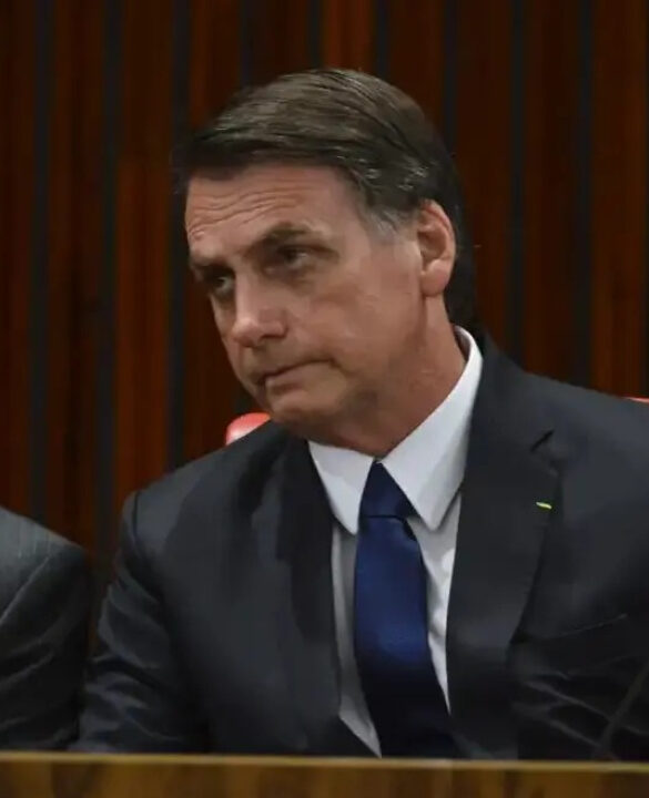 Cid afirma que Bolsonaro suspeitava de encontros entre Mourão e Moraes e solicitou monitoramento