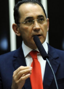 Ex-deputado petista tenta impedir fiscalização de fundos de pensão de estatais