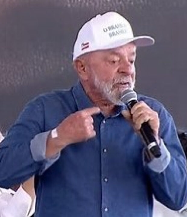 ESVAZIADO: Evento do governo Lula na Bahia tem pouca participação popular; VEJA VÍDEO