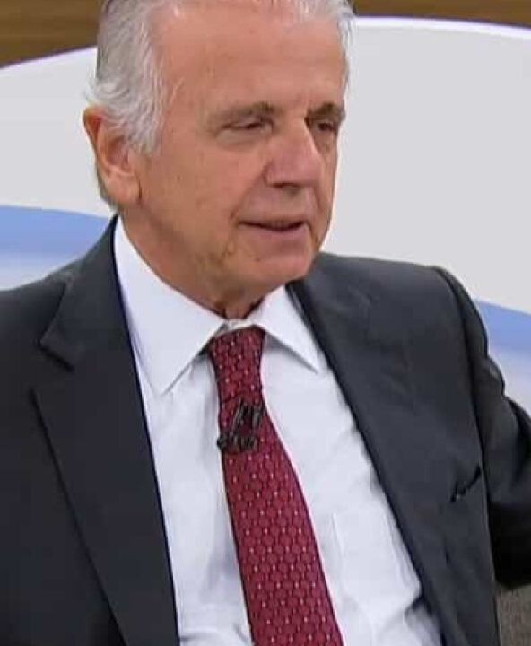 Forças armadas estão sem dinheiro para nada, diz ministro da defesa
