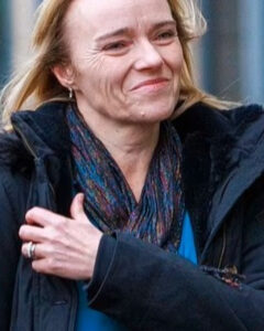 Enfermeira é suspensa após se recusar a dividir vestiário com médico trans