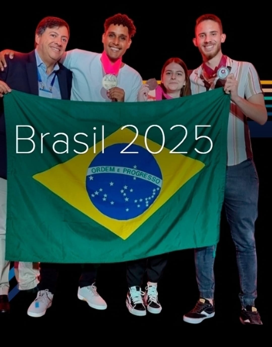 Designe gráfico: alunos do UNIVEM conquistam Certificação da Adobe e avançam para a Seletiva Brasil 2025. Aí buscam vaga no Campeonato Mundial de Alunos Criativos, nos EUA. Mais uma conquista que coloca o UNIVEM no cenário nacional