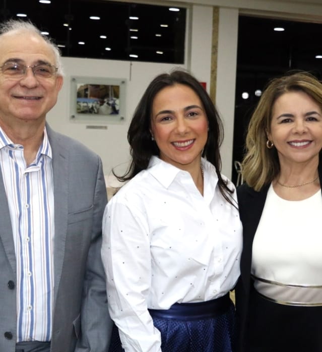 Renomados pesquisadores brasileiros de destaque internacional, Rui Curi e Tania Cristina Pithon Curi, são contratados pela Unimar para reforçar o corpo docente do Mestrado e Doutorado em Interações Estruturais e Funcionais na Reabilitação