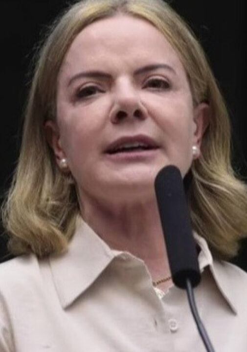 Gleisi apaga post que chamava política pública de ‘empréstimo de Lula’