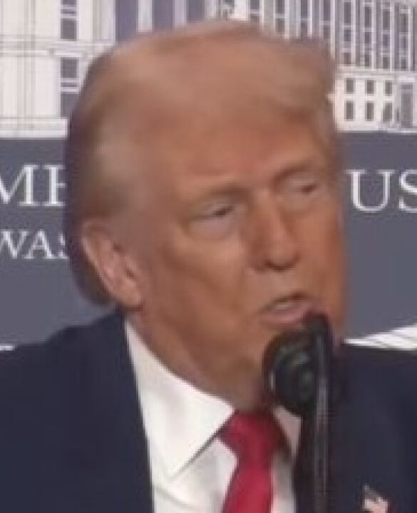 Trump demite agentes do FBI e concede anistia a manifestantes do 06/01; VEJA VÍDEO