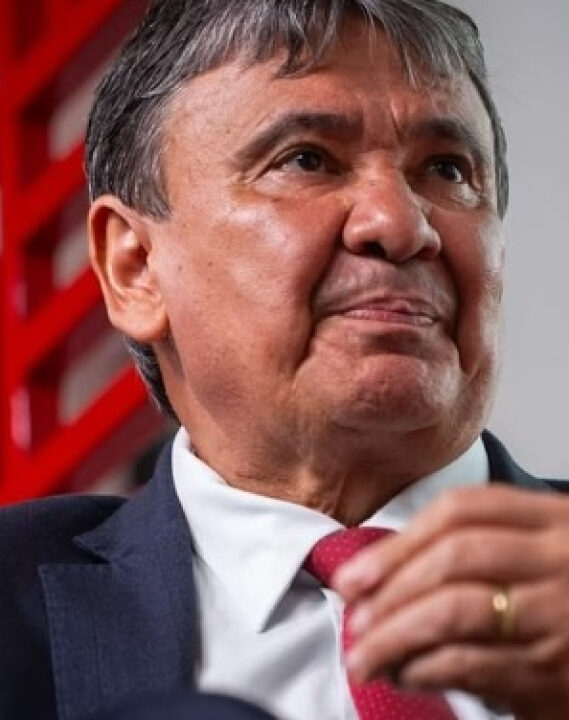 Alta dos alimentos foi provocada por aumento da renda, diz ministro Wellington Dias