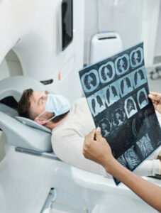 Sob governo Lula III, o INCA enfrenta escassez de insumos e medicamentos, afetando o tratamento de pacientes com câncer