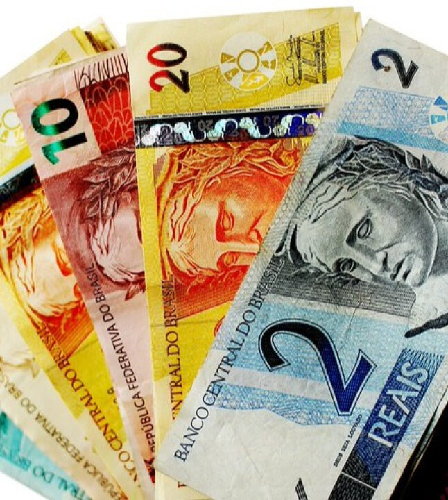 Com Selic a 14,25% ao ano, Brasil se classifica entre os quatro países com maiores juros reais; VEJA RANKING