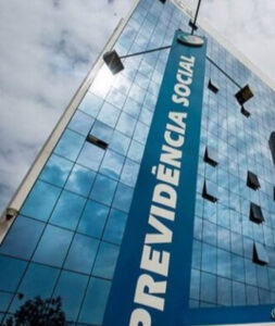 Funcionário do INSS autoriza irregularmente R$ 945 milhões em empréstimos