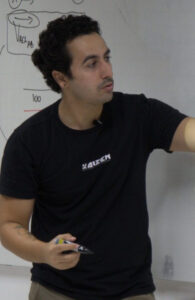 Adolescentes adotam método que ajuda a vencer a procrastinação nos estudos; ENTENDA