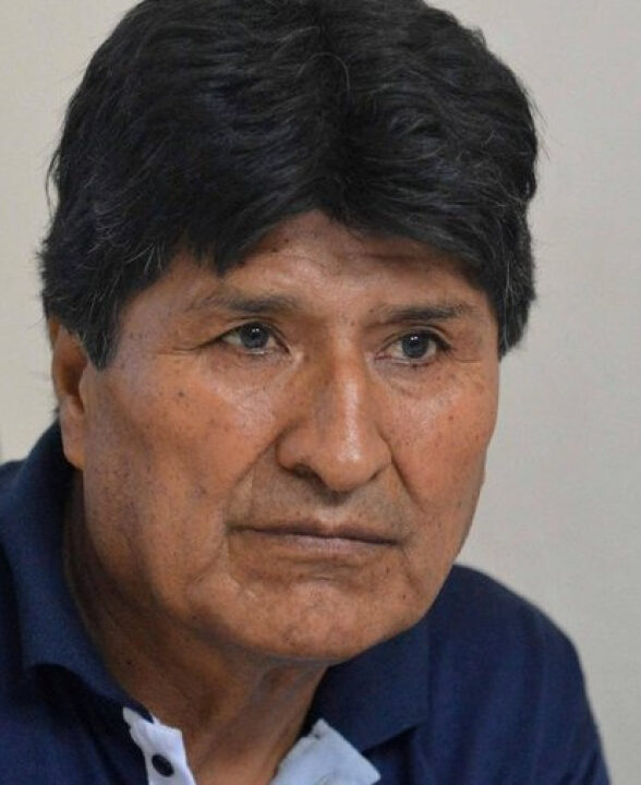 Justiça boliviana aperta o cerco, e Evo Morales se abriga na selva
