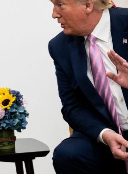 Trump critica Putin e ameaça aplicar tarifas sobre o petróleo russo