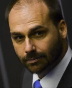 Eduardo Bolsonaro se manifesta após brincadeiras feitas em jantar organizado por Moraes