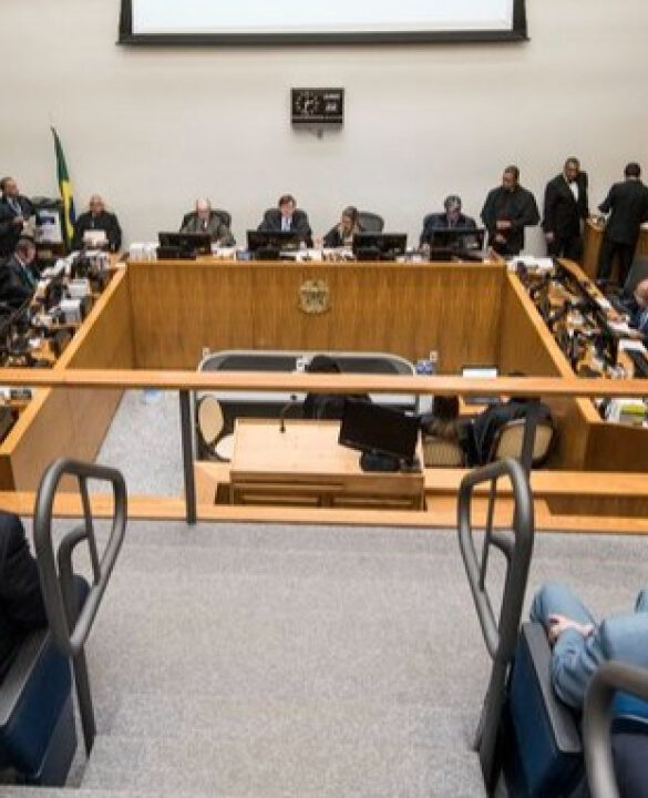 STJ restitui itens apreendidos a desembargadores investigados por corrupção