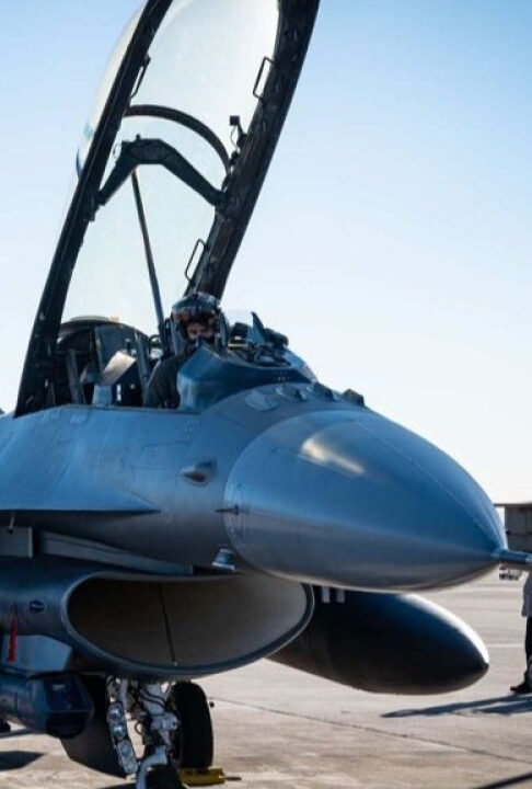 A Força Aérea dos EUA adiciona o míssil antinavio Harpoon ao caça F-16