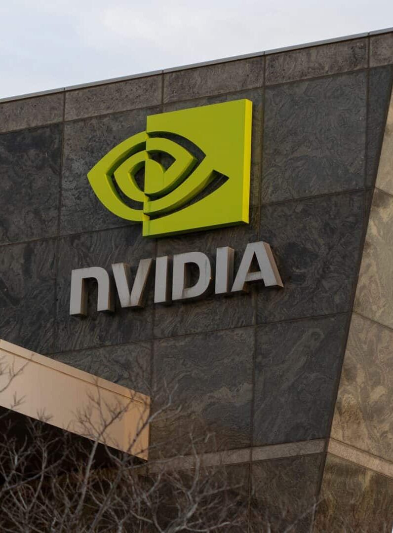 Startup brasileira Doris fecha parceria com a Nvidia. Ela é um “provador digital” que usa inteligência artificial para simular o caimento das peça. Entenda
