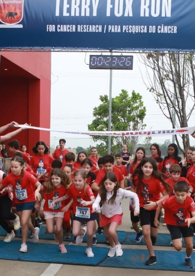 Escola Maple Bear de Marília realiza a doação de R$ 20,2 mil para a Oncologia Pediátrica da Santa Casa de Marília. Diretoria agradeceu muito por esse apoio