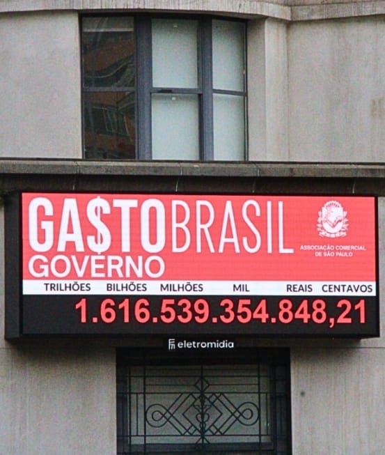 Associação Comercial participa do lançamento do “gastômetro”. Painel mostra em tempo real os gastos dos governos federal, estadual e dos municípios