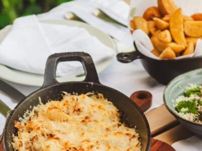 Aprenda a receita de bacalhau às natas do Chef Duba, sucesso gastronômico no Sul do país. Veja ingredientes e passo a passo. Delícia