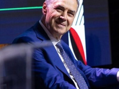 Barroso usou avião da FAB para antecipar viagem e aproveitou fim de semana em Trancoso