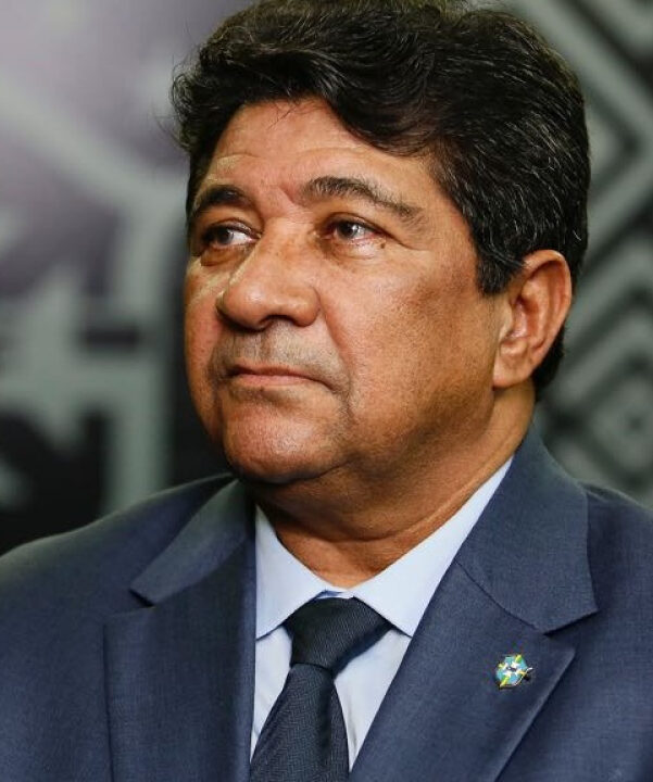 CBF emite nota oficial sobre a suposta camisa vermelha da Seleção; CONFIRA