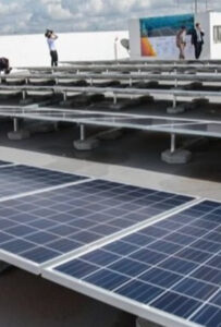 LUZ MAIS CARA: Governo Lula planeja aumentar tarifa de importação de painéis solares