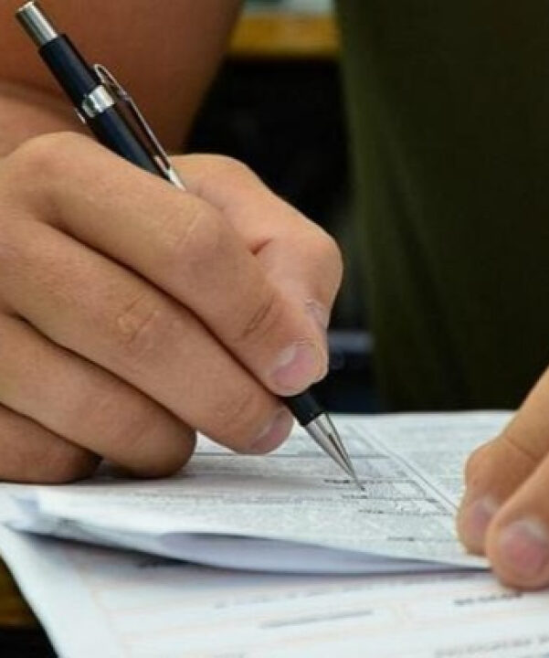 Concursos públicos em 2025: salários chegam a R$ 39 mil