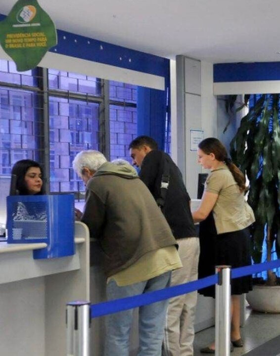 Esquema de fraude ampliou fila no INSS, diz PF