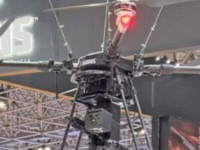Taurus apresenta no Rio drone armado com fuzil e tecnologia provoca controvérsia