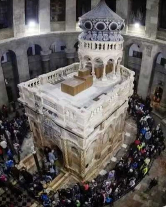 Descoberta arqueológica no local onde Jesus supostamente foi sepultado fortalece a narrativa bíblica