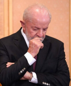 Pesquisa Quest é um verdadeiro desastre para Lula, presidente apresentou uma queda em todos os cenários pesquisados; VEJA NÚMEROS