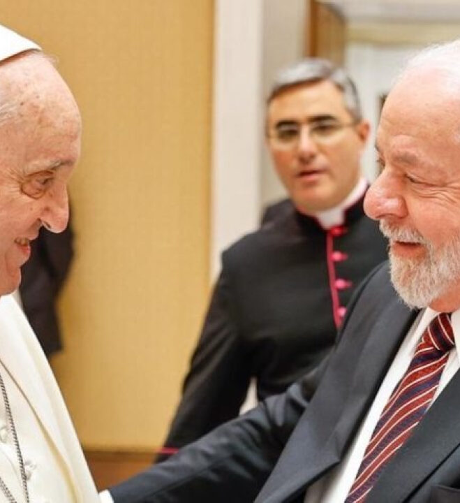 Comitiva de Lula embarca para funeral do papa Francisco; VEJA LISTA