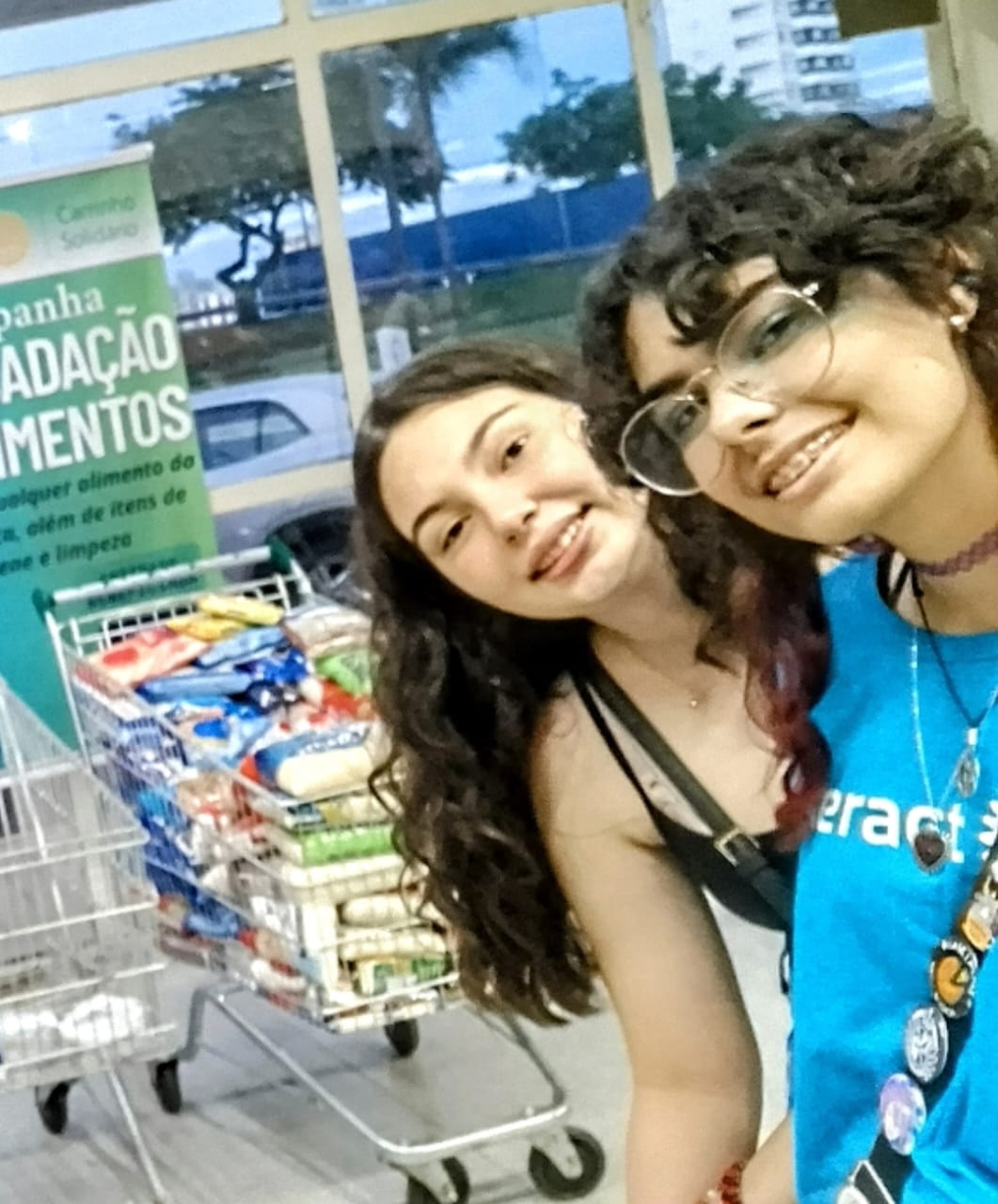 Educandário Bento de Abreu recebe 110 quilos de alimentos através de campanhado Rotary Internacional com Carrinho Solidário