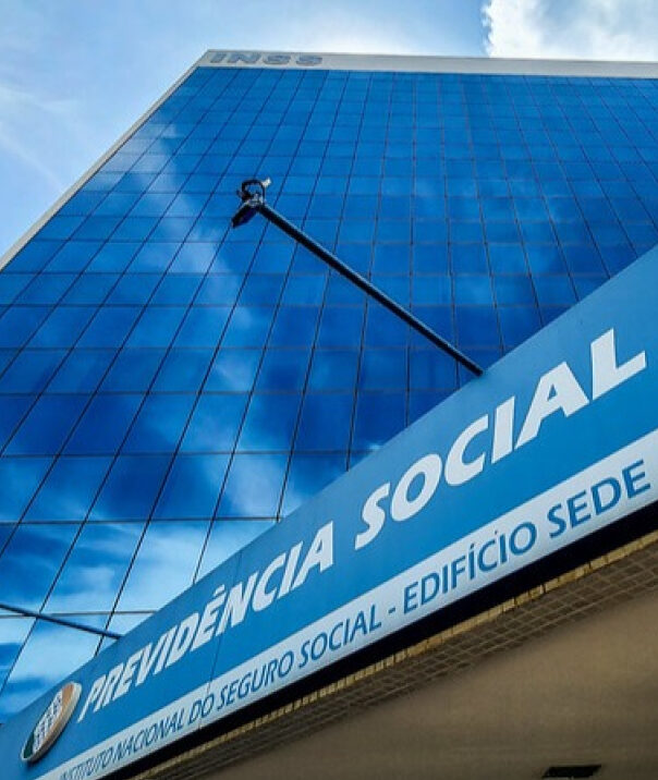 Partidos como PT e Psol encabeçam movimentações que dificultam fiscalização de descontos no INSS