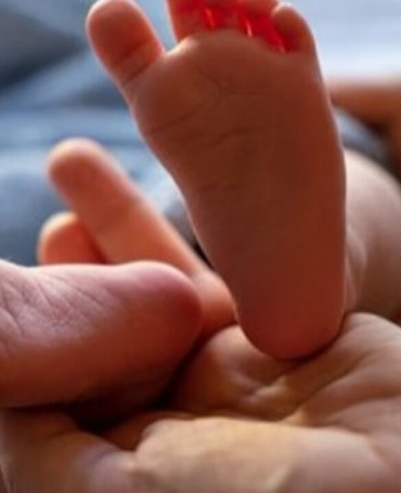 Bebê de 1 ano é abandonado em boca de fumo como pagamento de dívida de R$ 150 por drogas