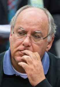 Petrobras cobra milhões de ex-diretor preso na Lava Jato; valor impressiona