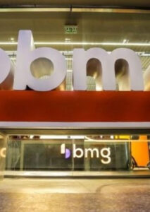 Aposentados são enganados por parceiro do BMG em consignado; OUÇA ÁUDIO