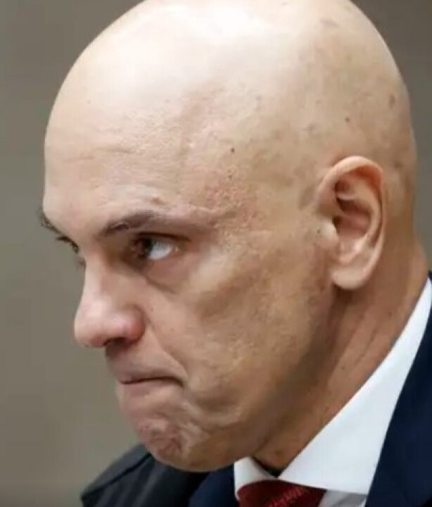 Moraes reage à decisão da Câmara e pede sessão urgente no STF sobre Ramagem