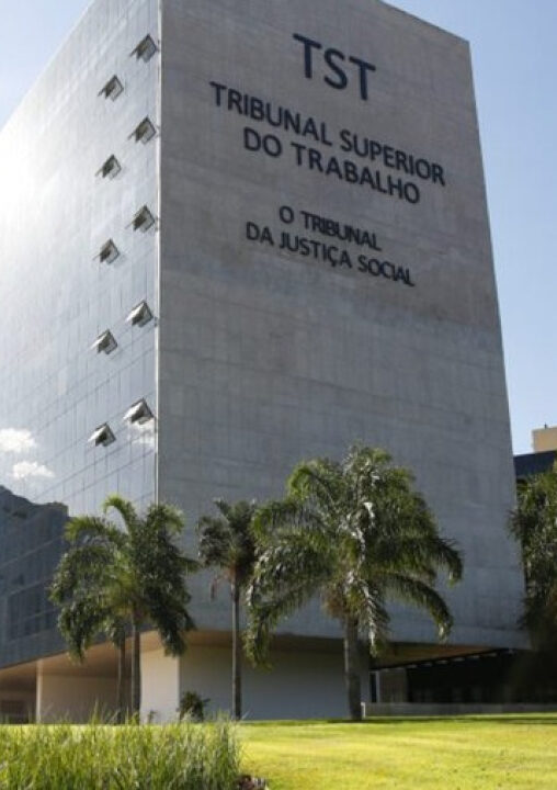 Conselho Nacional de Justiça aprova benefício de licença-prêmio a ministros do TST